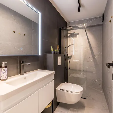 Lavea トロギール