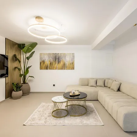 Apartament Lavea *