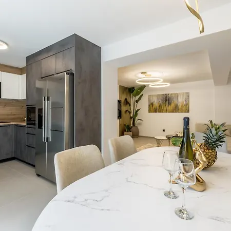 Apartment Lavea *